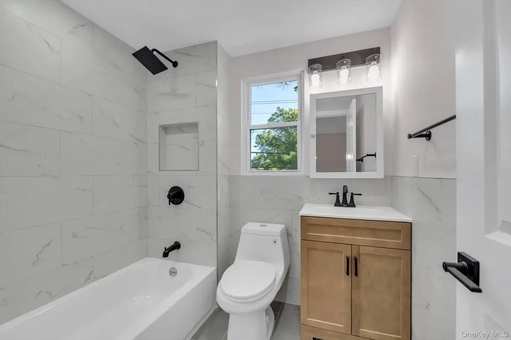 1594 Union Avenue Hewlett NY 11557