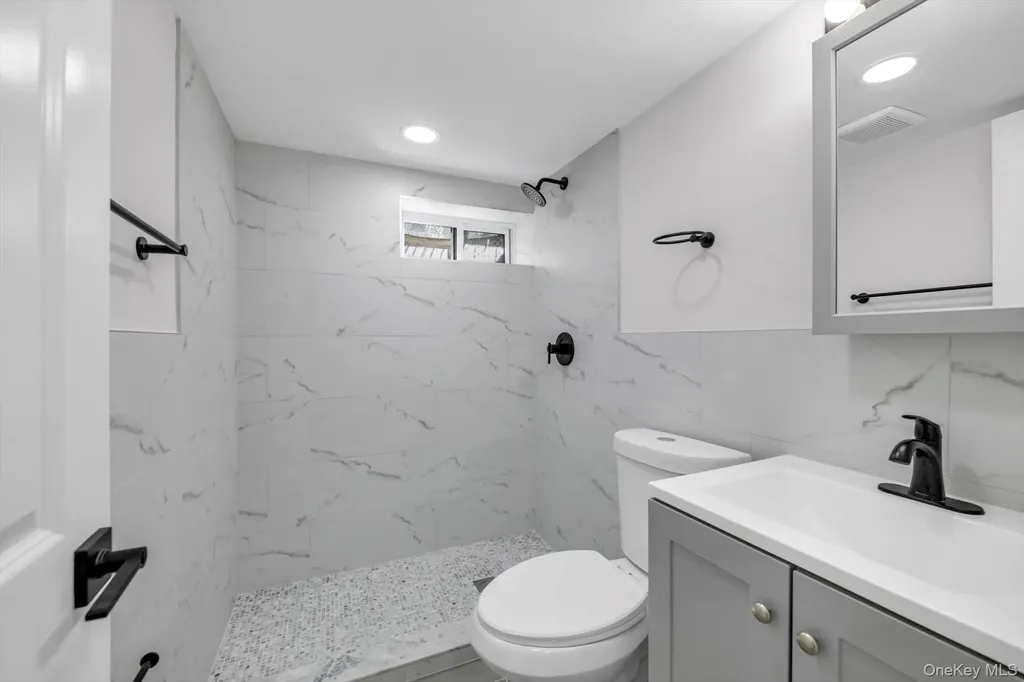 1594 Union Avenue Hewlett NY 11557