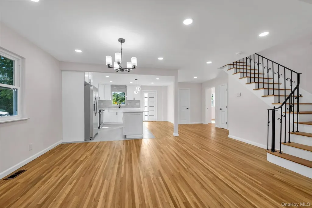 1594 Union Avenue Hewlett NY 11557