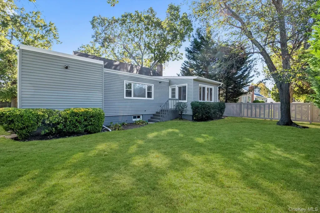 1594 Union Avenue Hewlett NY 11557