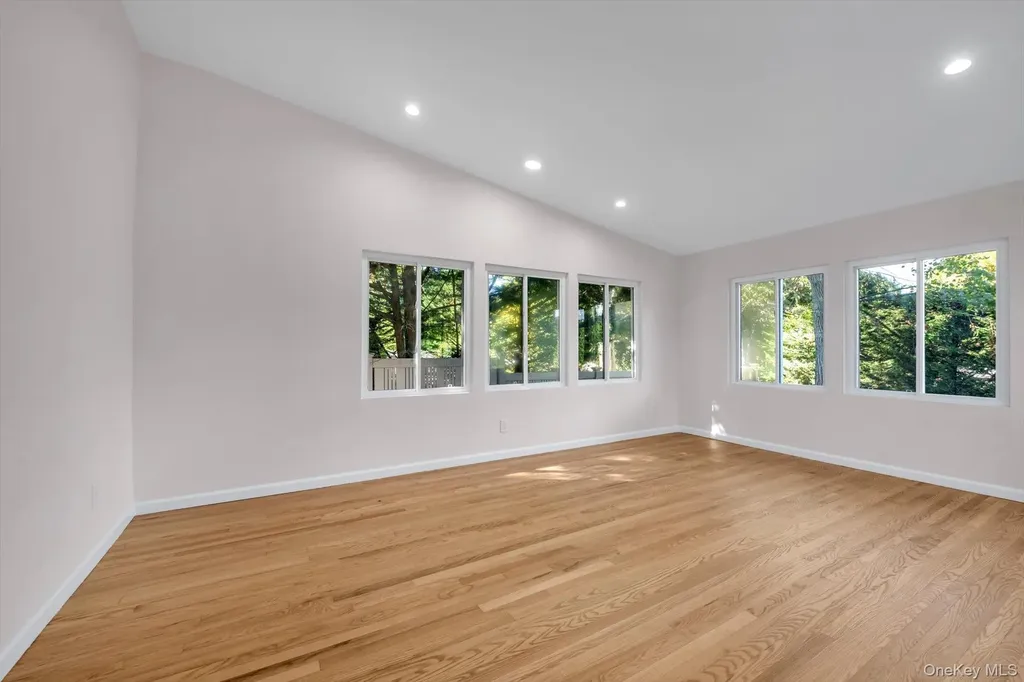 1594 Union Avenue Hewlett NY 11557