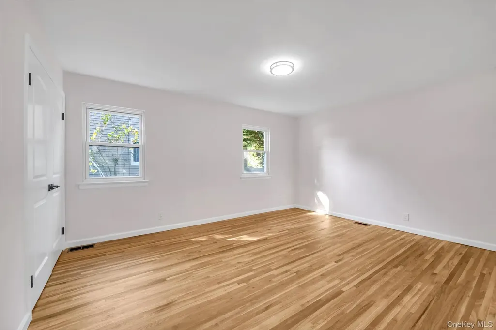 1594 Union Avenue Hewlett NY 11557