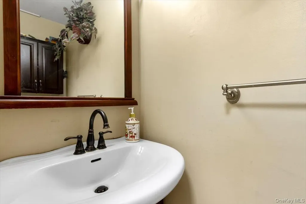 3665 Boller Avenue Bronx NY 10466