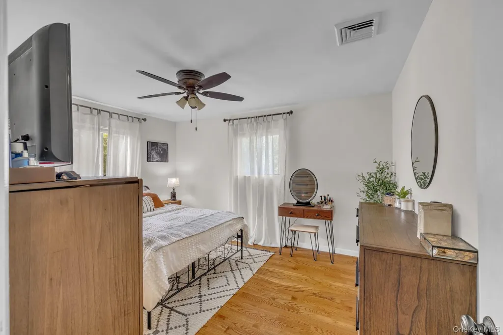 25 Wayne Drive Middletown NY 10940