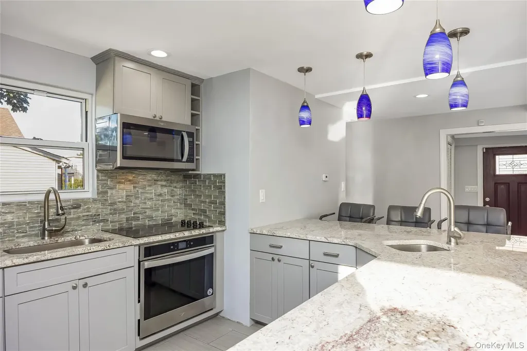 257 Biltmore Avenue Elmont NY 11003