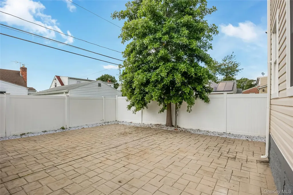 257 Biltmore Avenue Elmont NY 11003