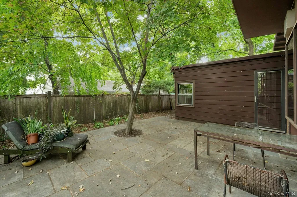 85 Aka 87 Lefferts Road Yonkers NY 10705