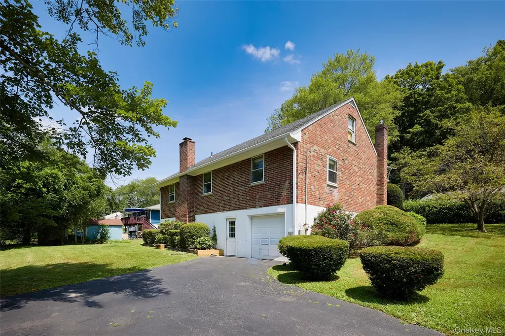 252 Towners Road Carmel NY 10512