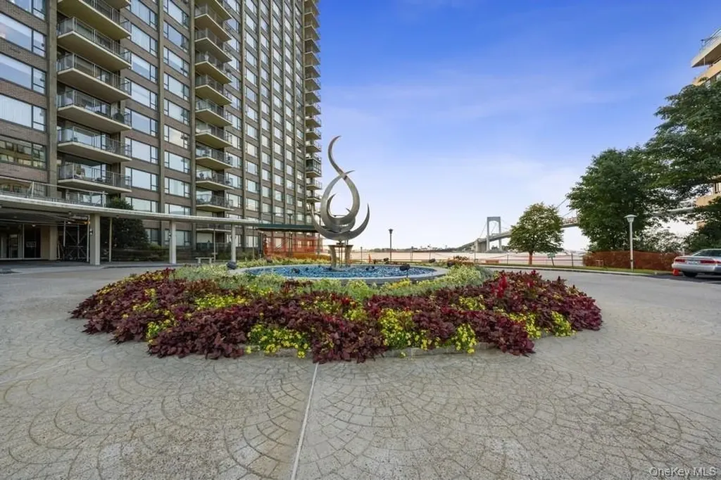 166-25 Powells Cove Boulevard Beechhurst NY 11357