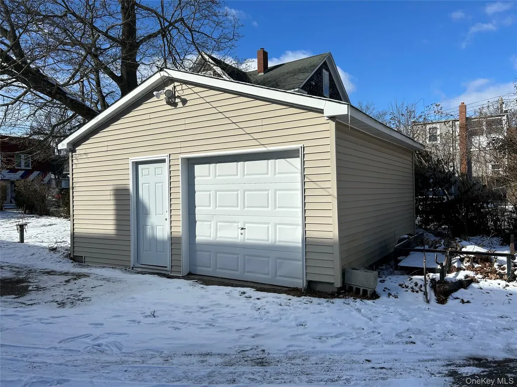 226 Sweezy Avenue Riverhead NY 11901