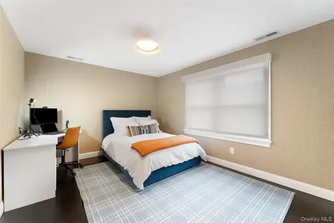 16 Fairlawn Avenue Dobbs Ferry NY 10522