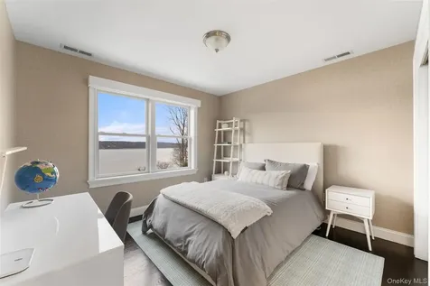 16 Fairlawn Avenue Dobbs Ferry NY 10522