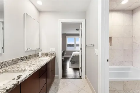 16 Fairlawn Avenue Dobbs Ferry NY 10522