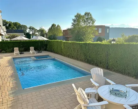 16 Fairlawn Avenue Dobbs Ferry NY 10522