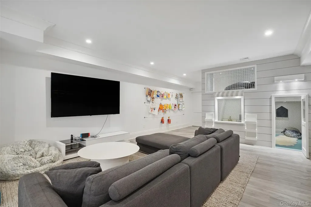 25 Hunt Place Rye NY 10580