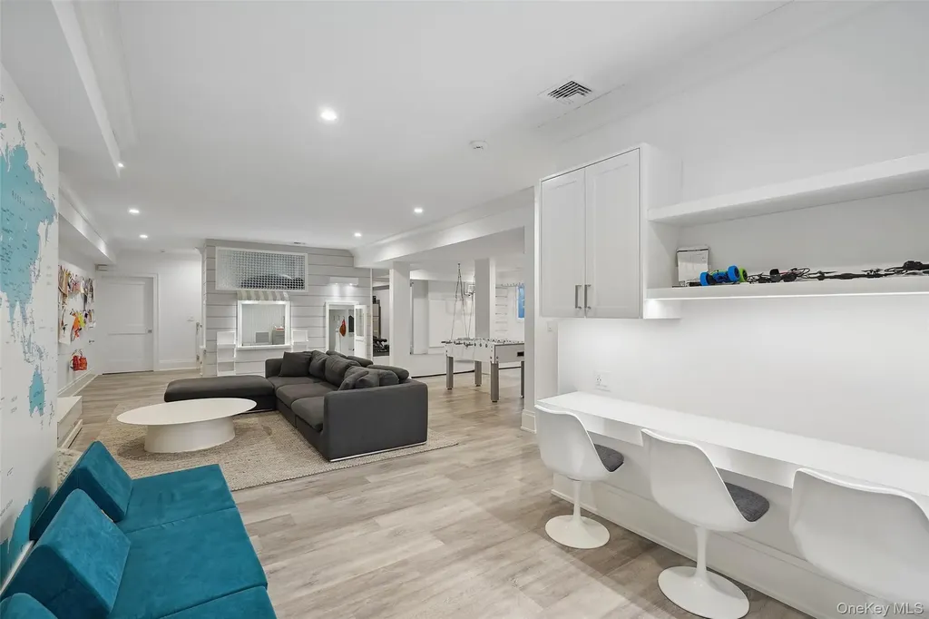 25 Hunt Place Rye NY 10580