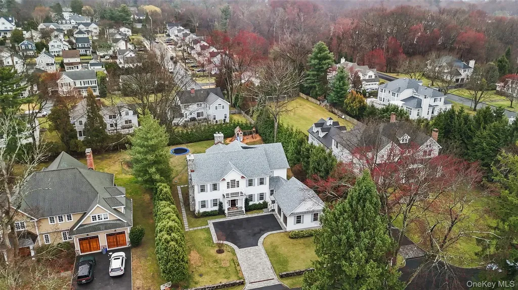 25 Hunt Place Rye NY 10580