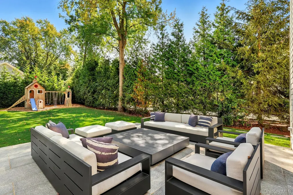 25 Hunt Place Rye NY 10580
