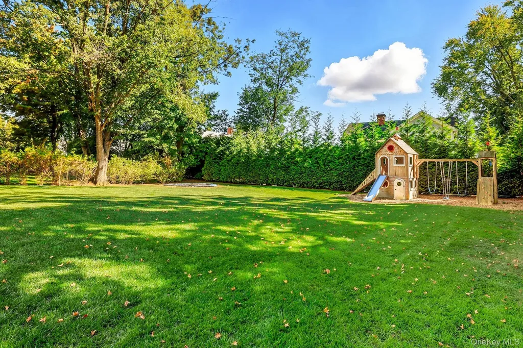 25 Hunt Place Rye NY 10580