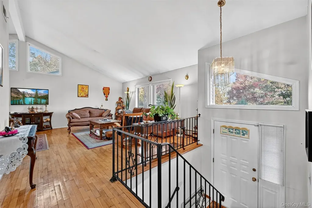 5 Schettig Court Spring Valley NY 10977