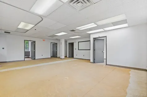 7 Riversville Road Call Listing Agent NY 06831
