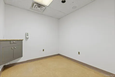 7 Riversville Road Call Listing Agent NY 06831
