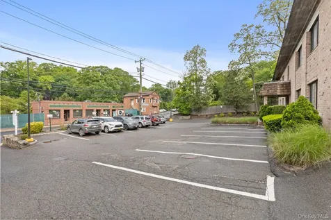 7 Riversville Road Call Listing Agent NY 06831