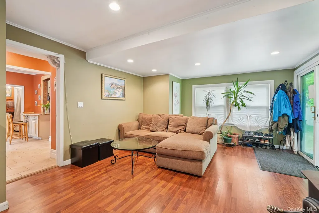 74 E Maple Avenue Suffern NY 10901