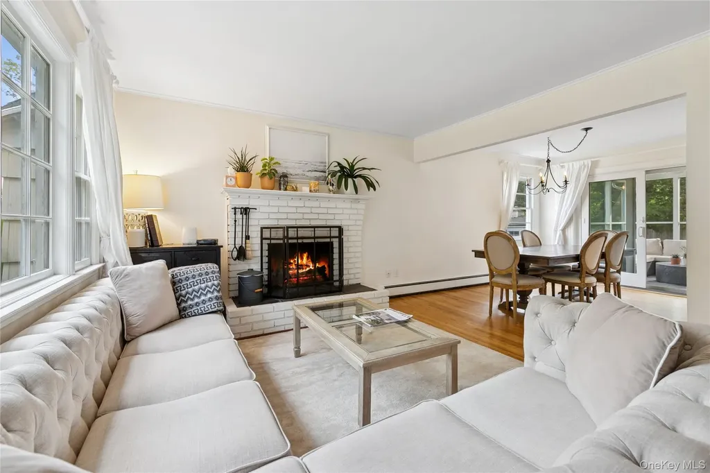 1181 Fireplace Road East Hampton NY 11937