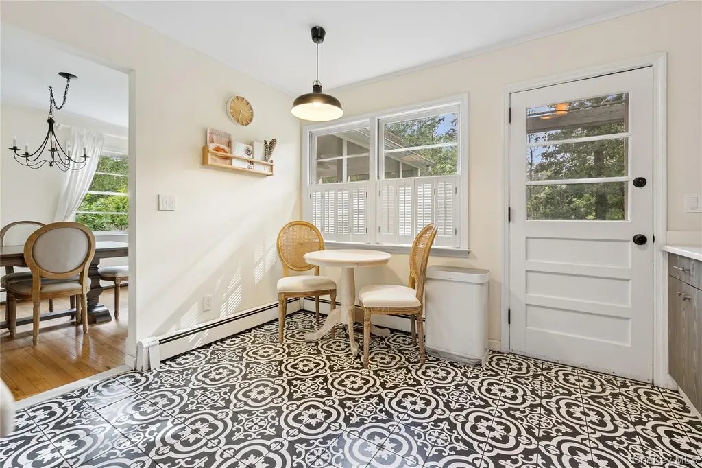 1181 Fireplace Road East Hampton NY 11937