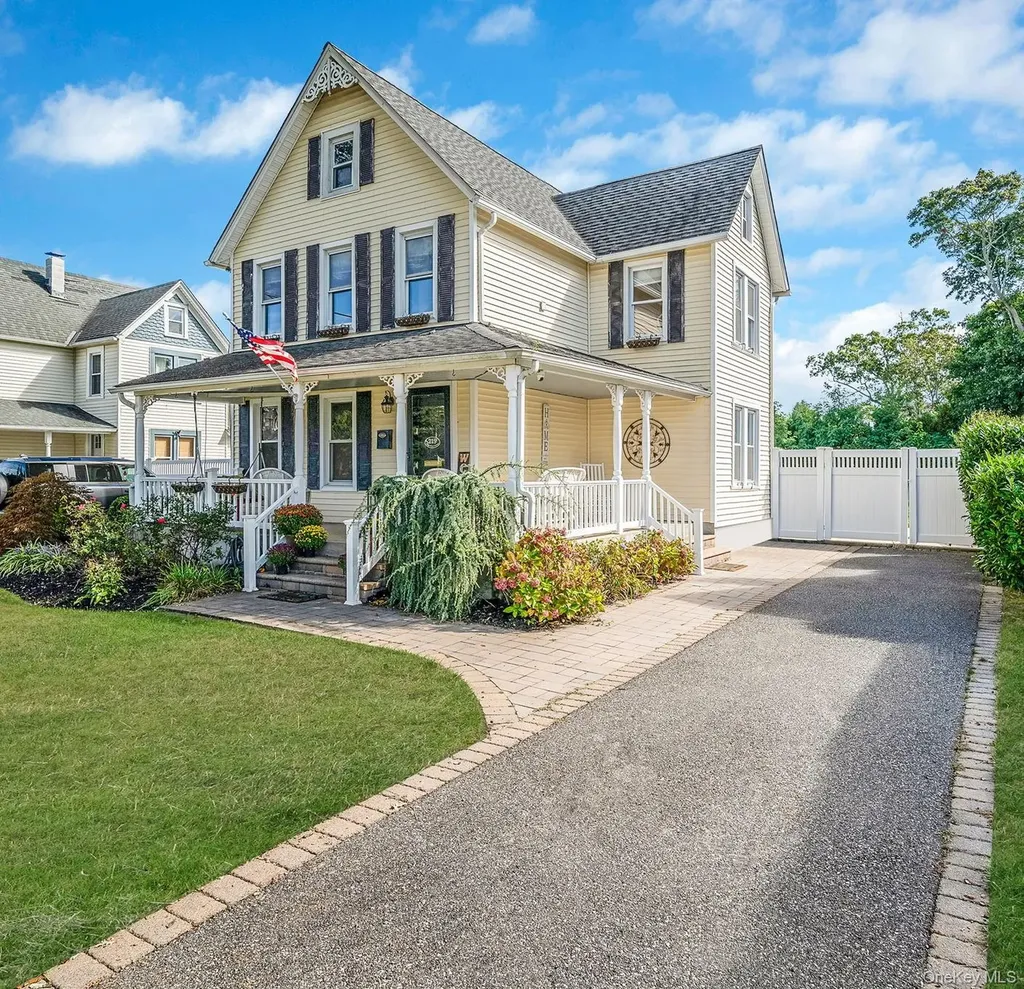 219 North Ocean Avenue Patchogue NY 11772