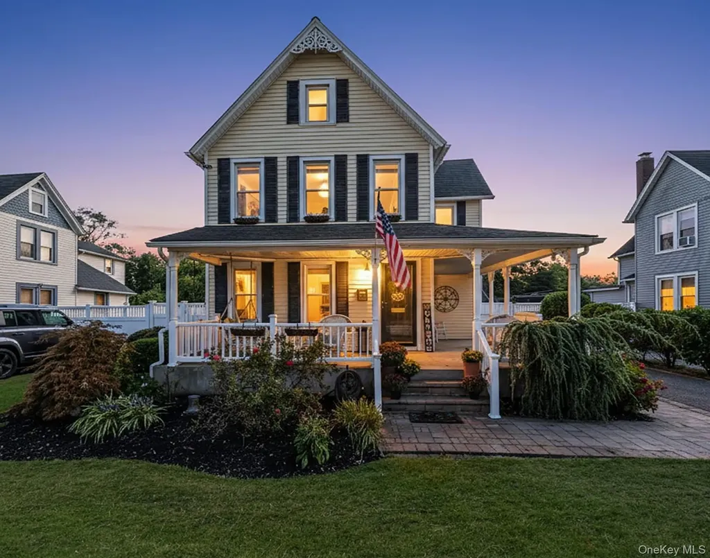 219 North Ocean Avenue Patchogue NY 11772