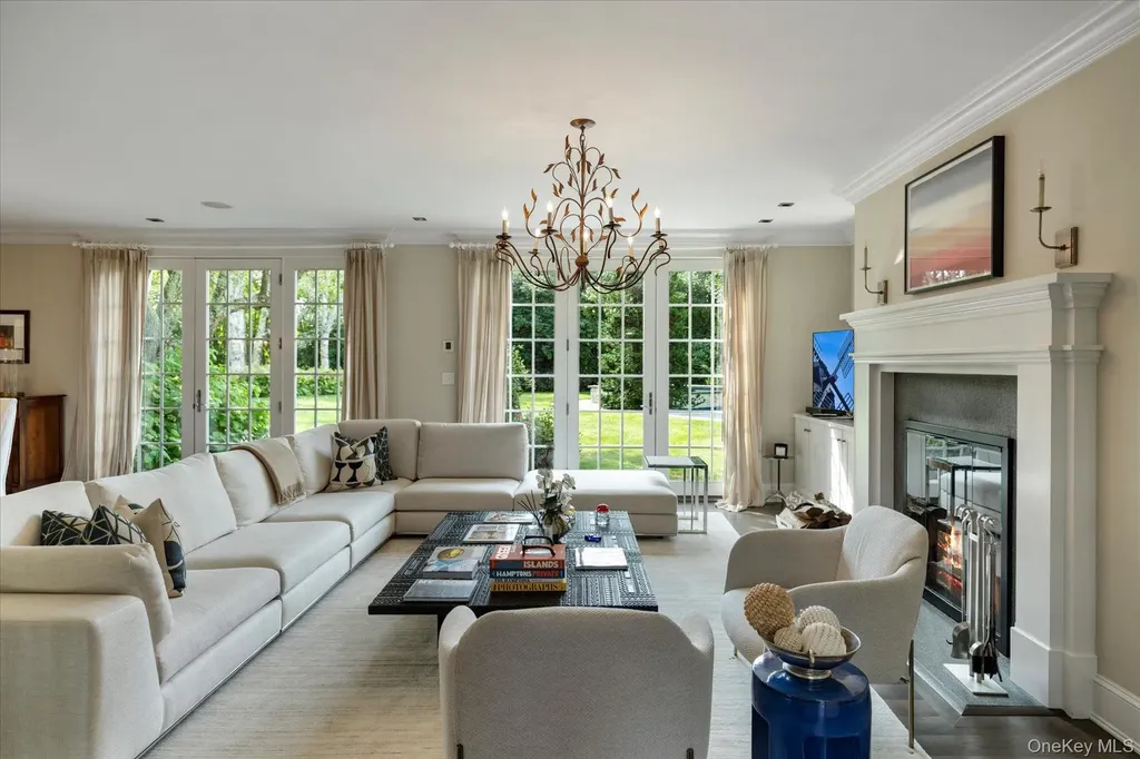 231 Flying Point Road Southampton NY 11968