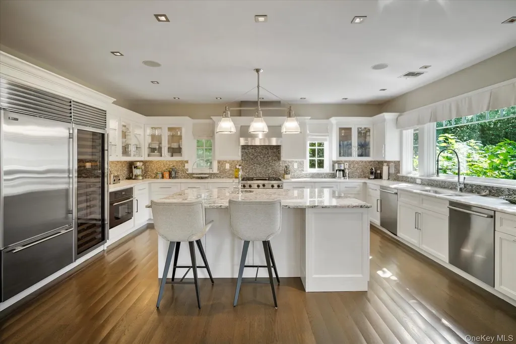 231 Flying Point Road Southampton NY 11968