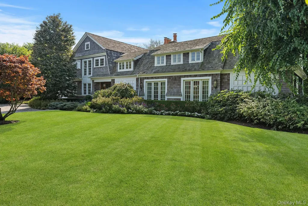 231 Flying Point Road Southampton NY 11968