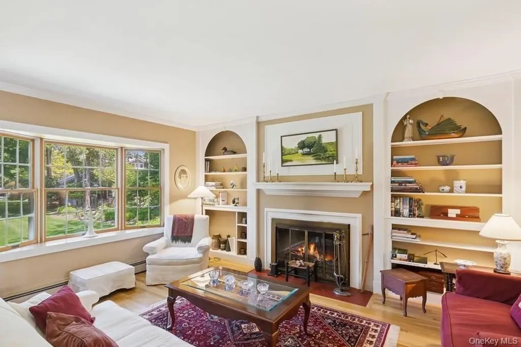 43 Hill Street Wading River NY 11792