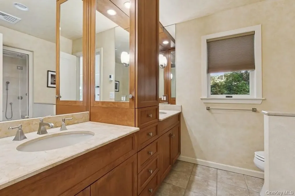 43 Hill Street Wading River NY 11792