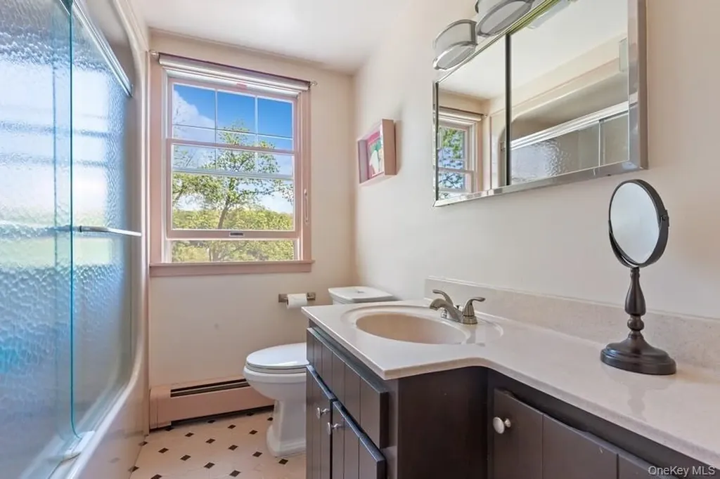 43 Hill Street Wading River NY 11792