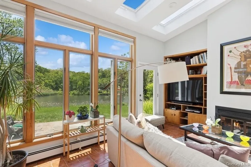 43 Hill Street Wading River NY 11792