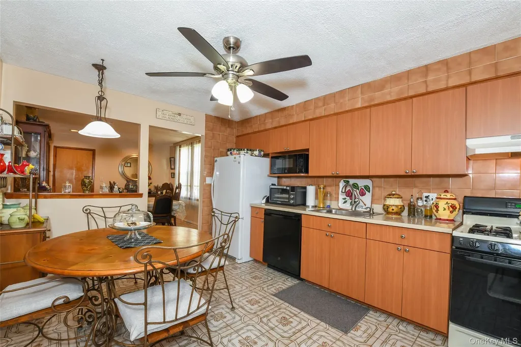 10109 97th Avenue Ozone Park NY 11416