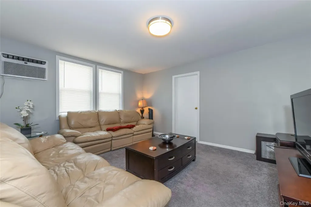 10109 97th Avenue Ozone Park NY 11416