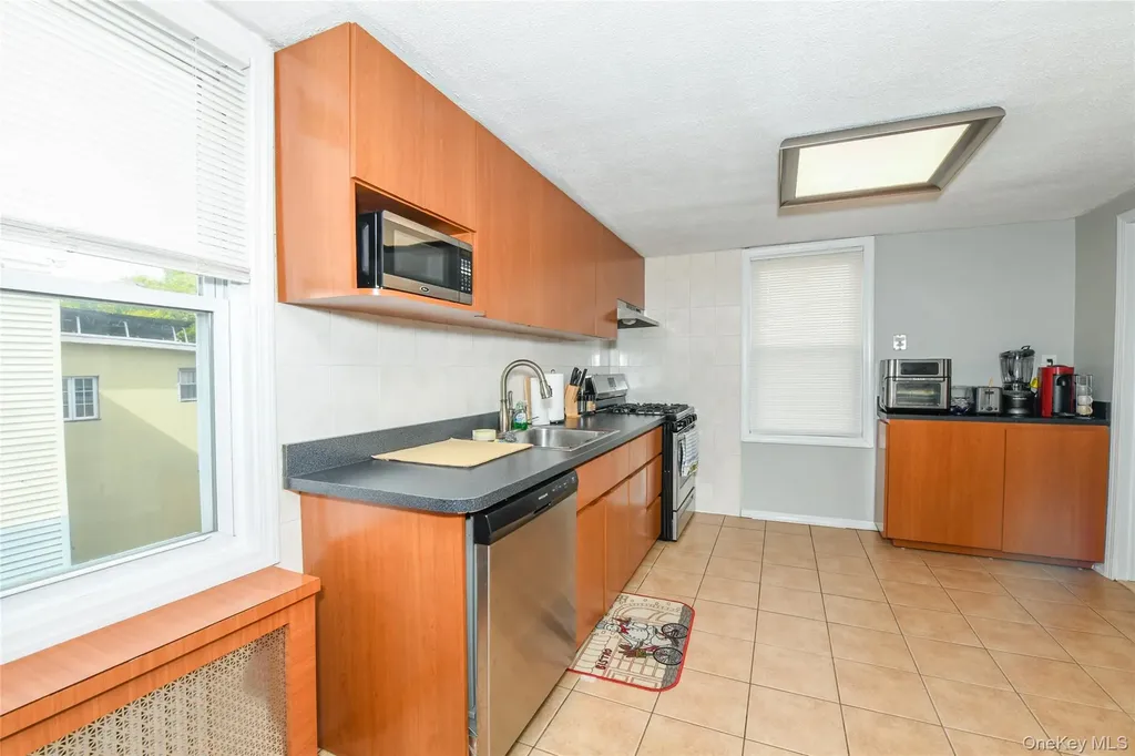 10109 97th Avenue Ozone Park NY 11416