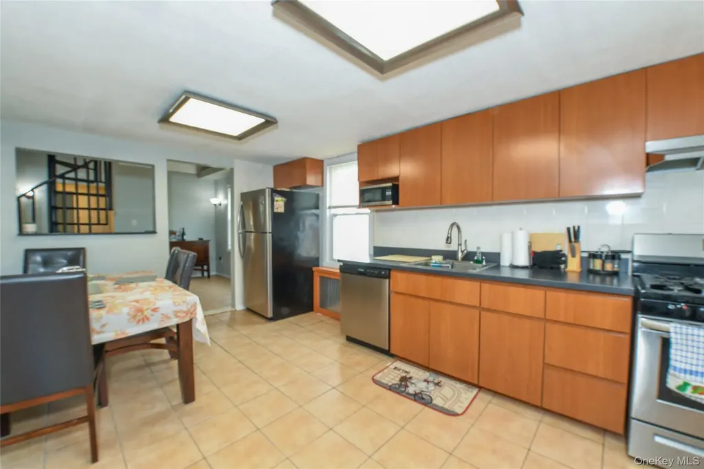 10109 97th Avenue Ozone Park NY 11416