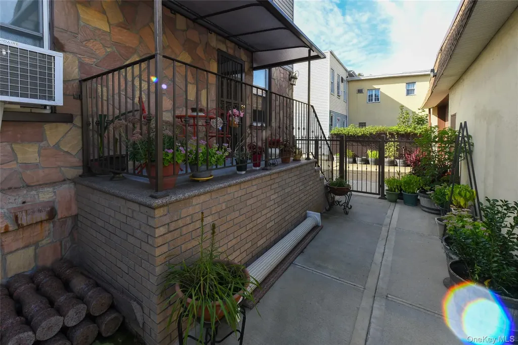 10109 97th Avenue Ozone Park NY 11416