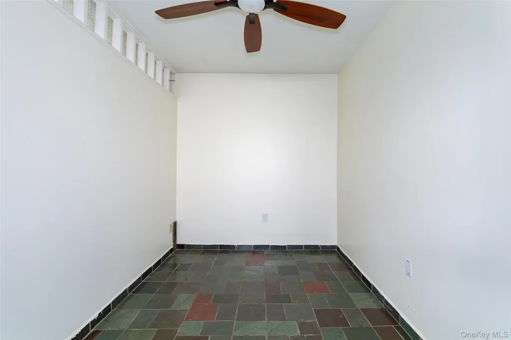 7 Ferris Lane Poughkeepsie NY 12601