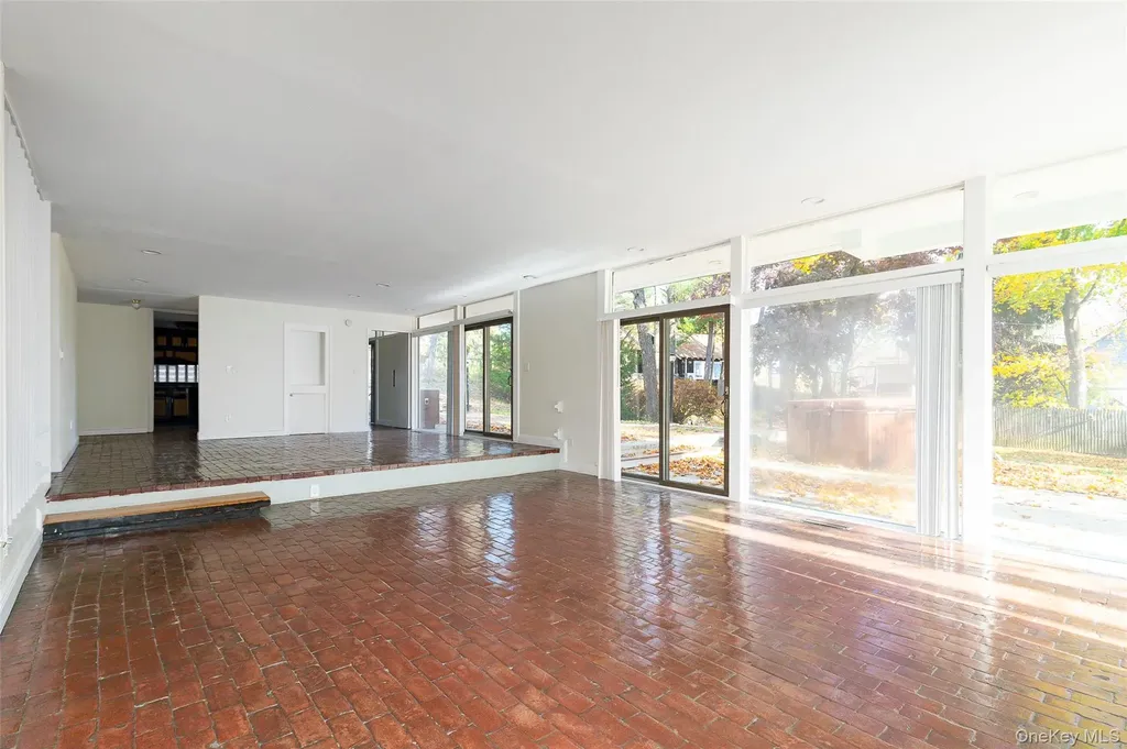 7 Ferris Lane Poughkeepsie NY 12601
