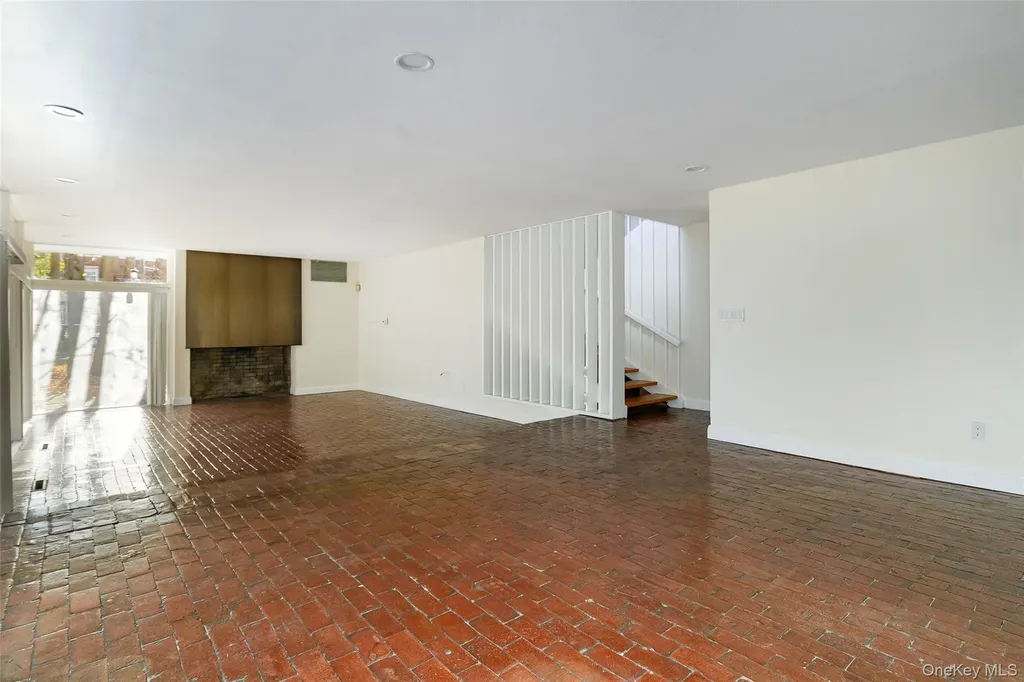 7 Ferris Lane Poughkeepsie NY 12601