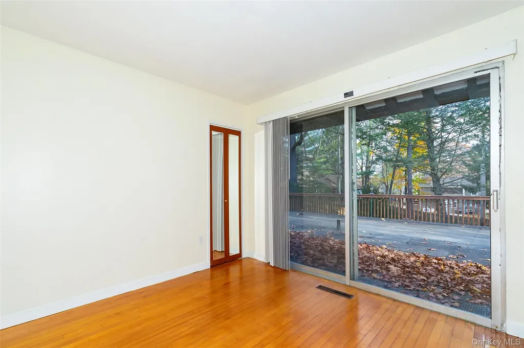 7 Ferris Lane Poughkeepsie NY 12601