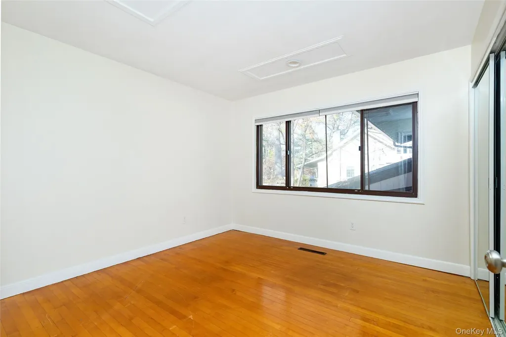 7 Ferris Lane Poughkeepsie NY 12601