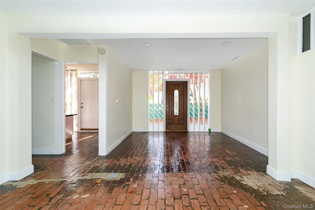 7 Ferris Lane Poughkeepsie NY 12601